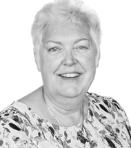 Portræt af skolesekretær Betina Nielsen